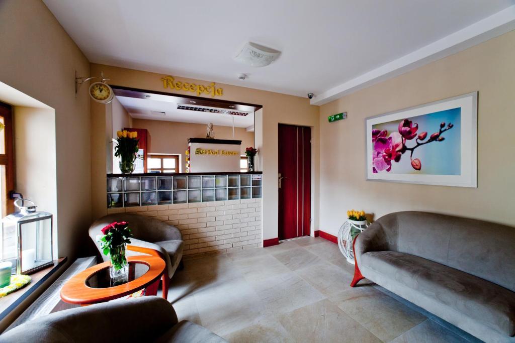 Apartamenty Pod Lwem Świdnica Dış mekan fotoğraf